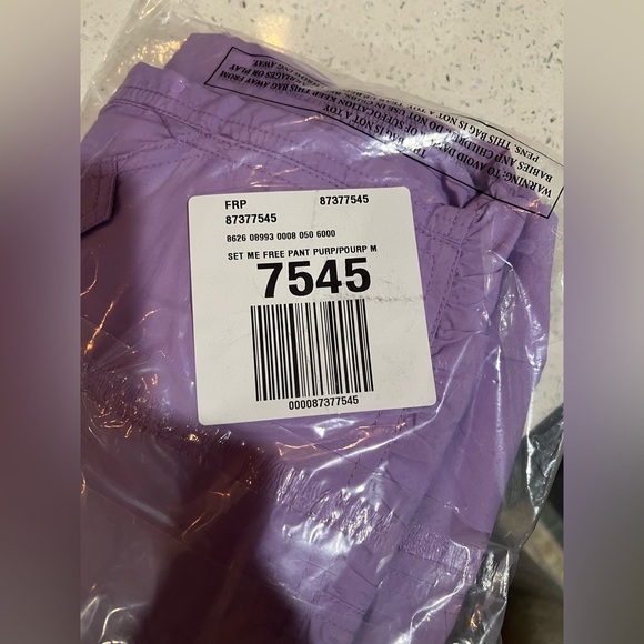 NWT ๐ Sold out color ๐ Free People FP Movement Set Me Free Pants (size M) - Picture 5 of 13